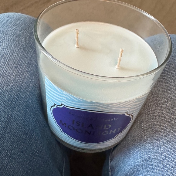 Island Moonlight - 2 wick scented Soy Candle by Opalhouse - NEW - Picture 3 of 3